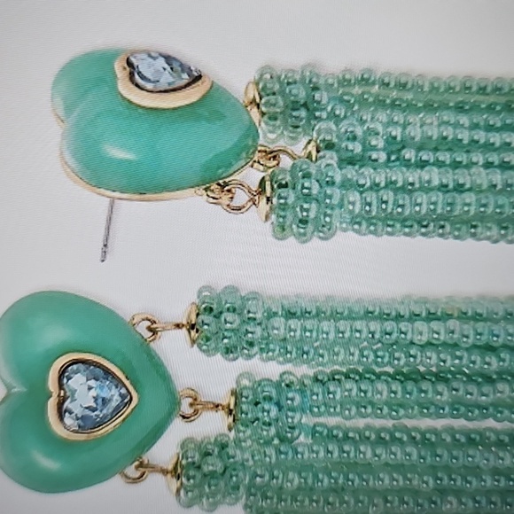 NWT On 34th St Patrick's Day Crystal Heart & Beaded Fringe Drop Earrings Green - Picture 2 of 7